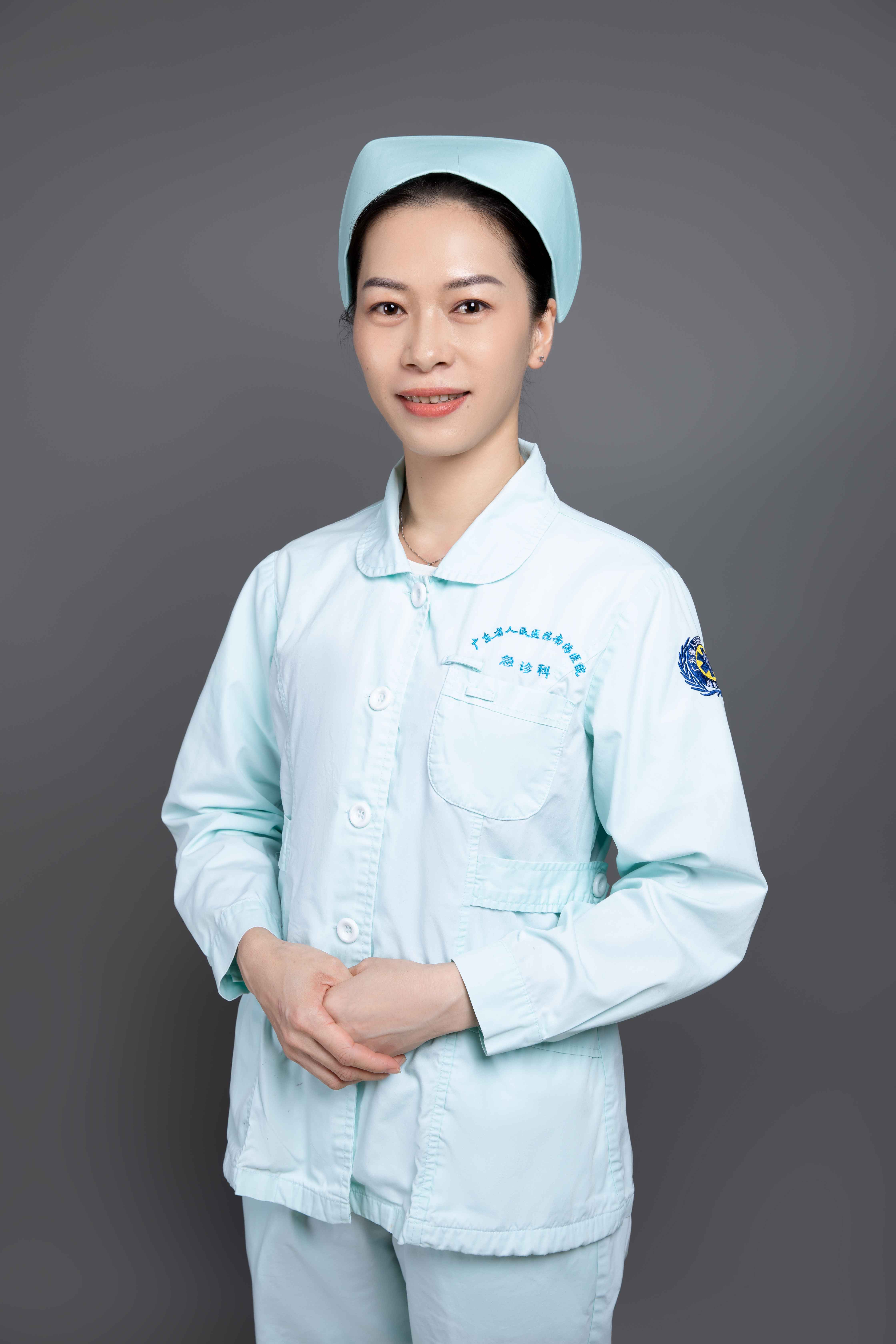 甘丽婷(1).jpg