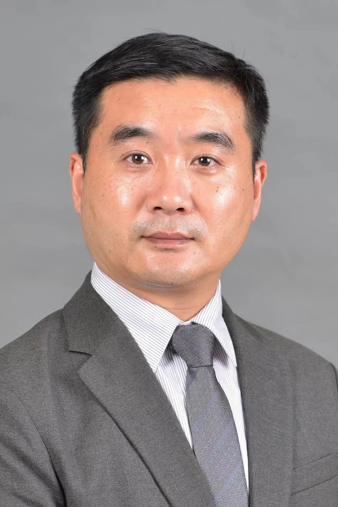 袁林.jpg